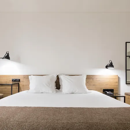 & Life Otel