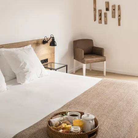 & Life Otel