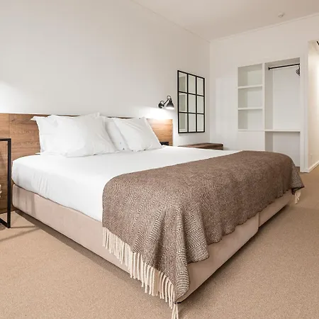Hotel & Life 4*